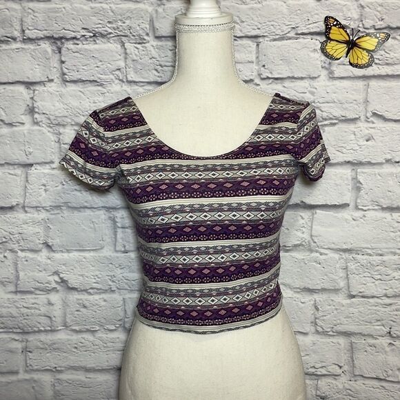 GARAGE Printed Crop Top Size Medium - Picture 2 of 8